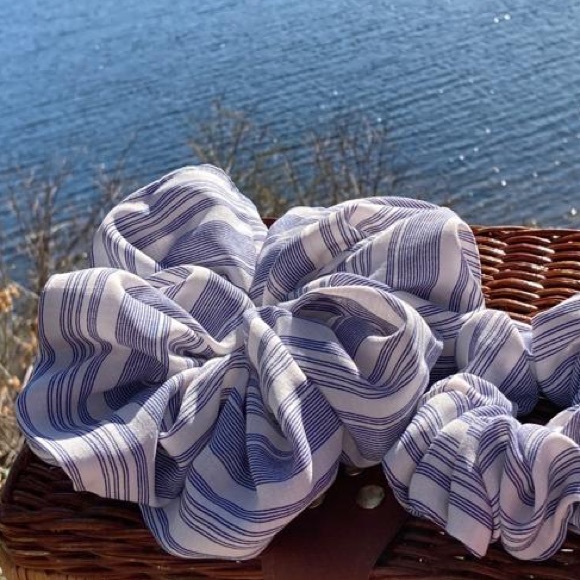Extra large Scrunchie - Picture 2 of 2